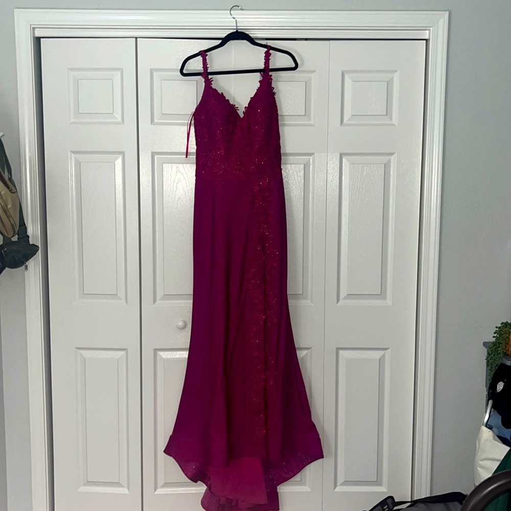 Magenta prom dress, only worn once, has no damage